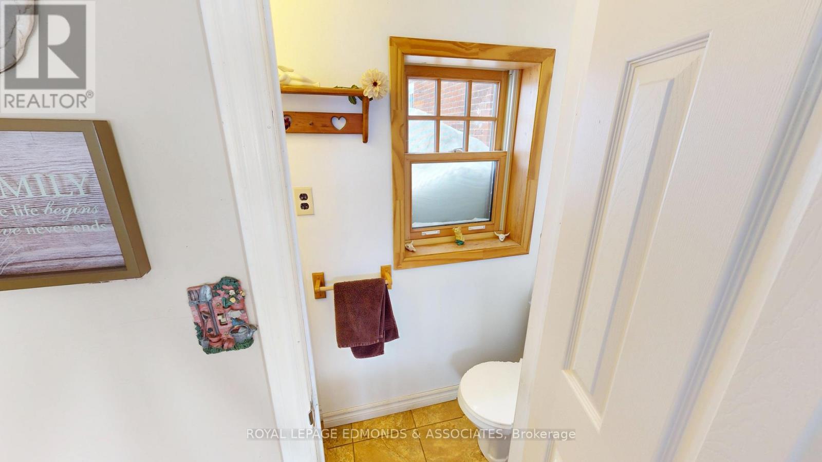 












315 BEACHBURG ROAD

,
Whitewater Region,







Ontario
K0J1K0

