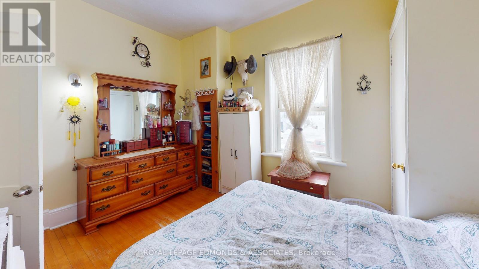 












315 BEACHBURG ROAD

,
Whitewater Region,







Ontario
K0J1K0


