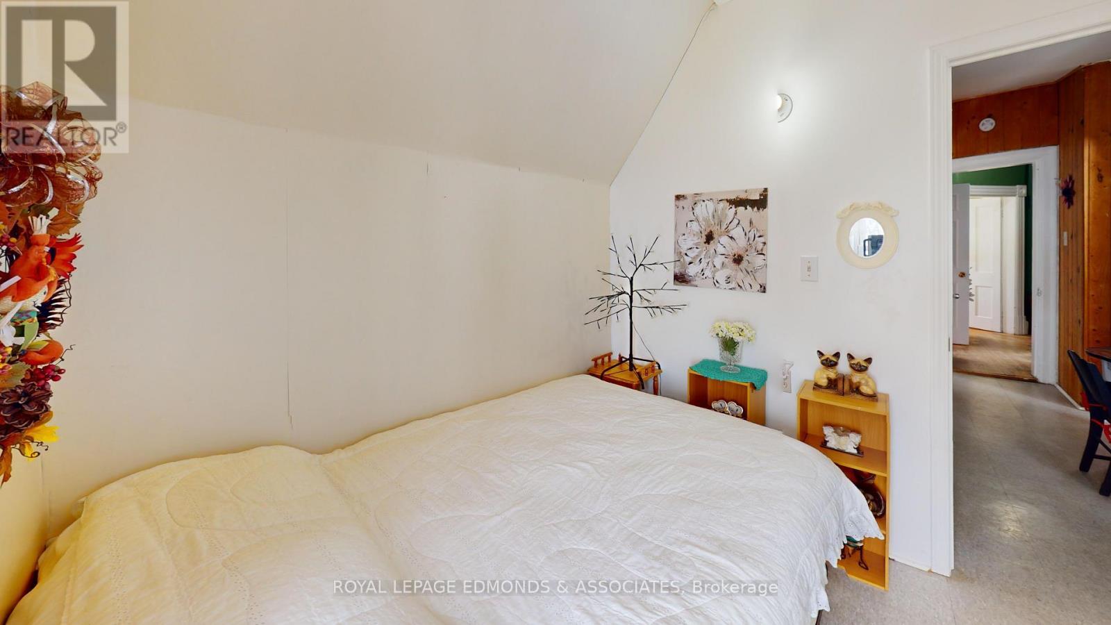 












315 BEACHBURG ROAD

,
Whitewater Region,







Ontario
K0J1K0


