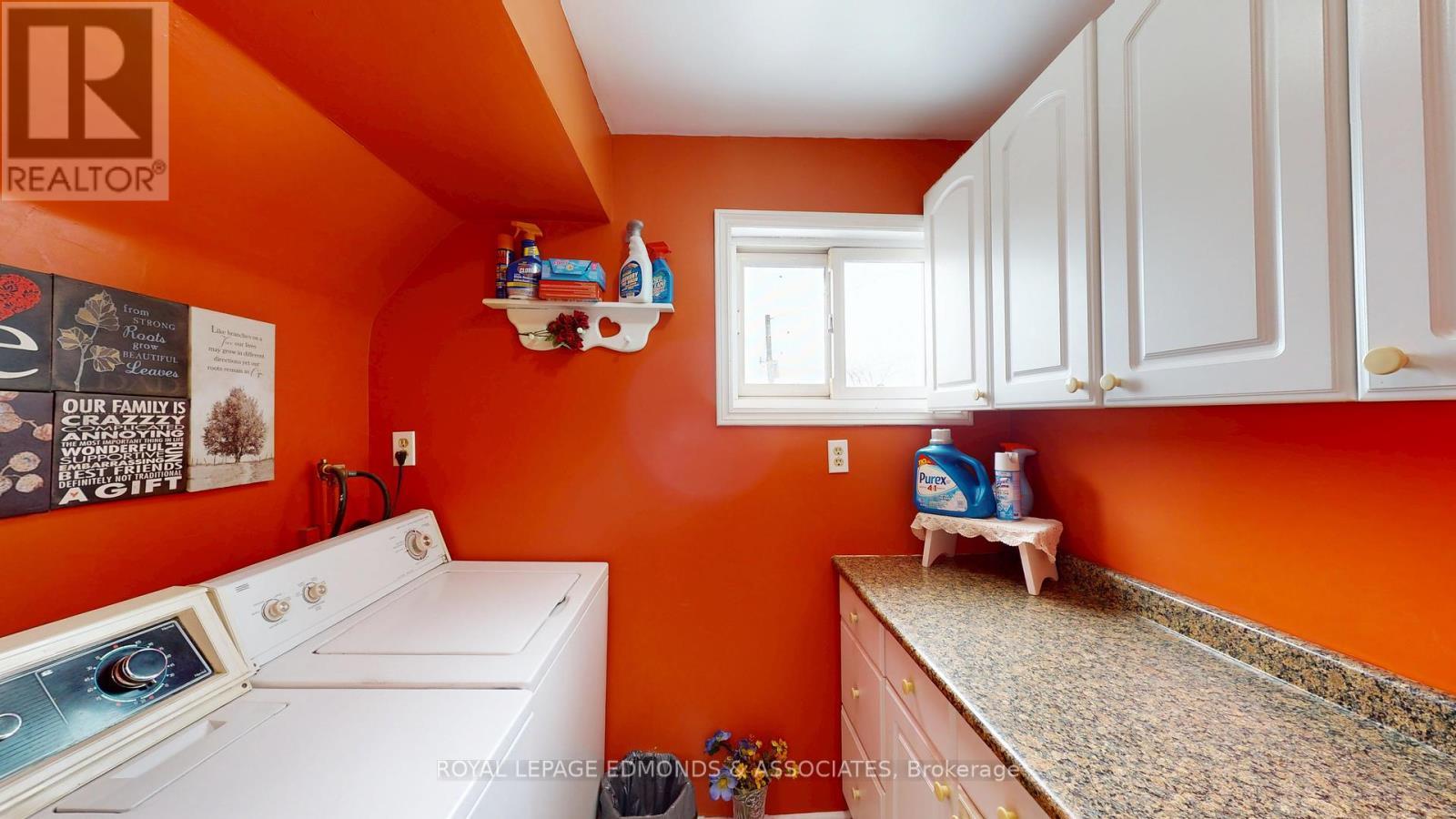 












315 BEACHBURG ROAD

,
Whitewater Region,







Ontario
K0J1K0

