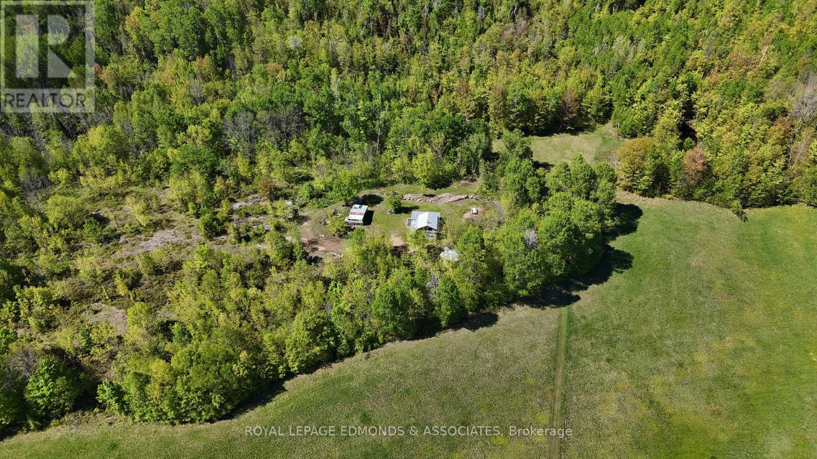 












315 BEACHBURG ROAD

,
Whitewater Region,







Ontario
K0J1K0

