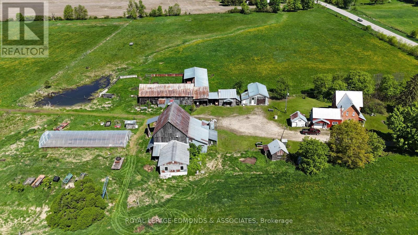 












315 BEACHBURG ROAD

,
Whitewater Region,







Ontario
K0J1K0

