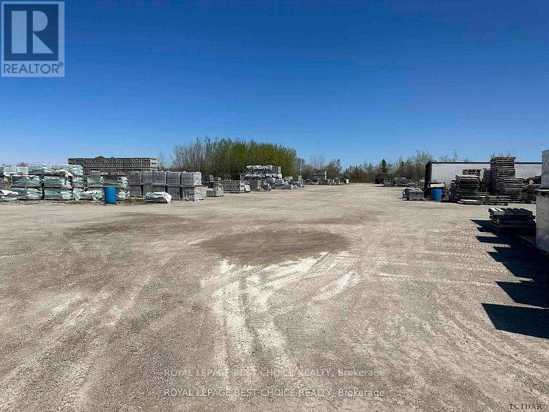 












332407 HIGHWAY 11 N

,
Armstrong (Earlton),




Ontario
P0J1E0

