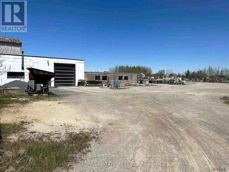 












332407 HIGHWAY 11 N

,
Armstrong (Earlton),




Ontario
P0J1E0

