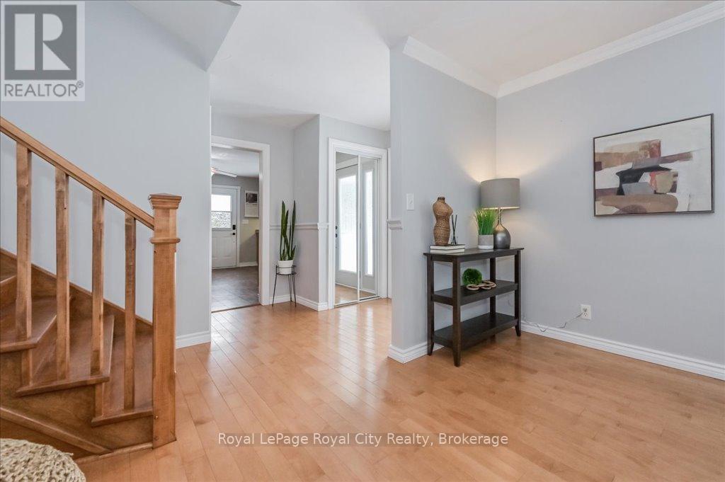 












15 WELLINGTON DRIVE

,
Centre Wellington (Elora/Salem),




Ontario
N0B1S0


