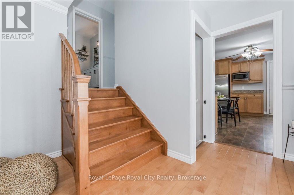 












15 WELLINGTON DRIVE

,
Centre Wellington (Elora/Salem),




Ontario
N0B1S0

