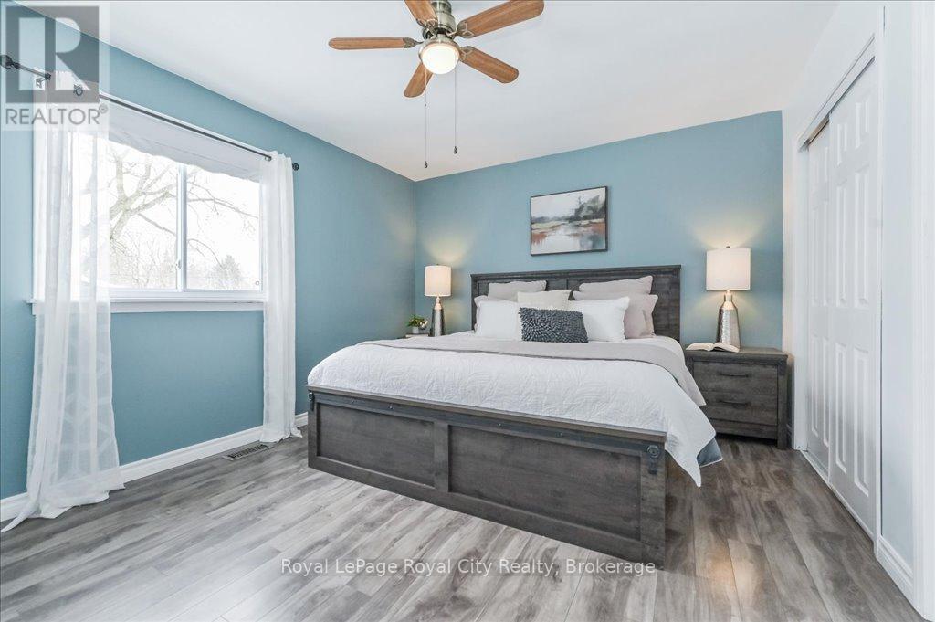 












15 WELLINGTON DRIVE

,
Centre Wellington (Elora/Salem),




Ontario
N0B1S0


