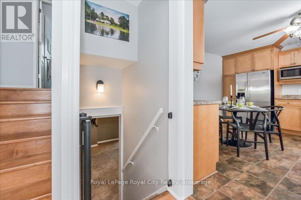 












15 WELLINGTON DRIVE

,
Centre Wellington (Elora/Salem),




Ontario
N0B1S0

