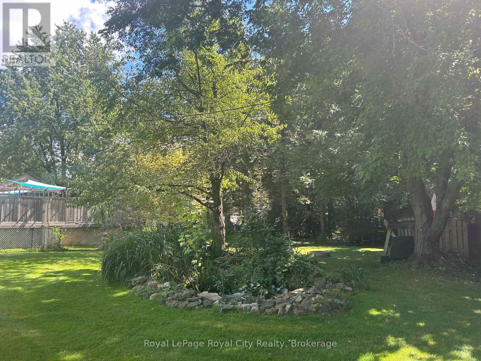 












15 WELLINGTON DRIVE

,
Centre Wellington (Elora/Salem),




Ontario
N0B1S0

