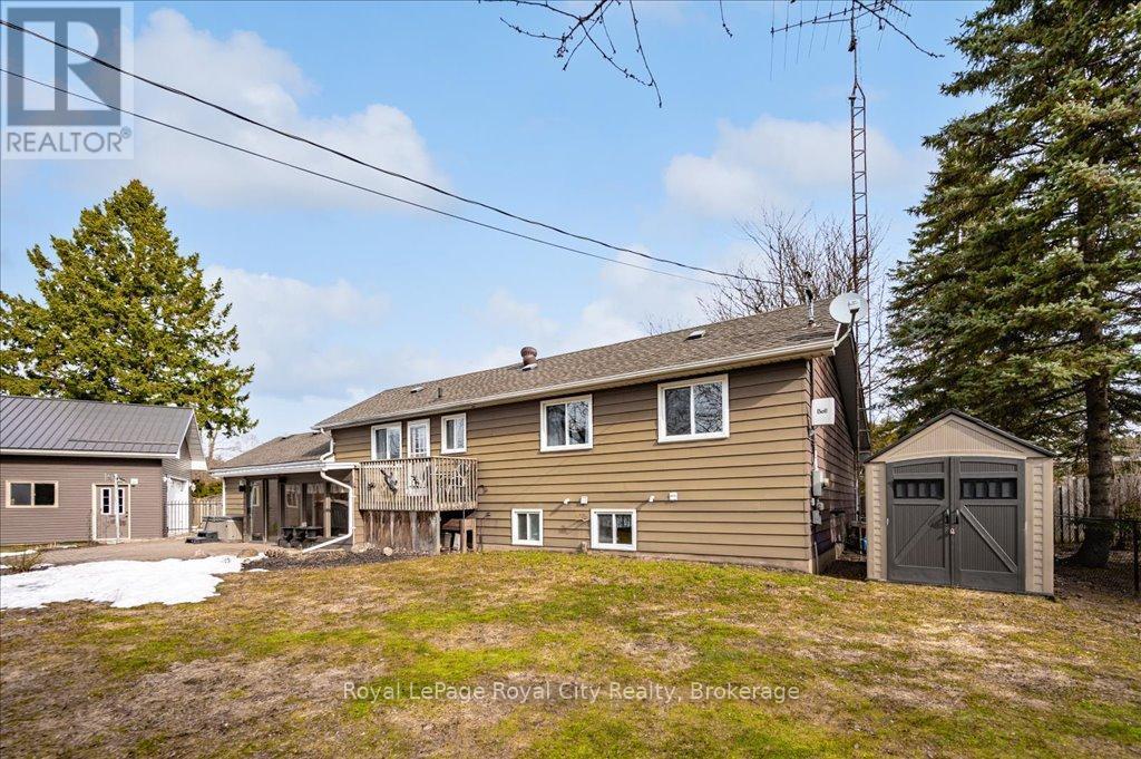 












15 WELLINGTON DRIVE

,
Centre Wellington (Elora/Salem),




Ontario
N0B1S0


