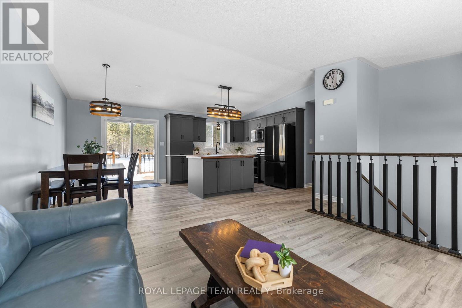 












2304 EADY ROAD

,
Horton,




Ontario
K7V3Z8

