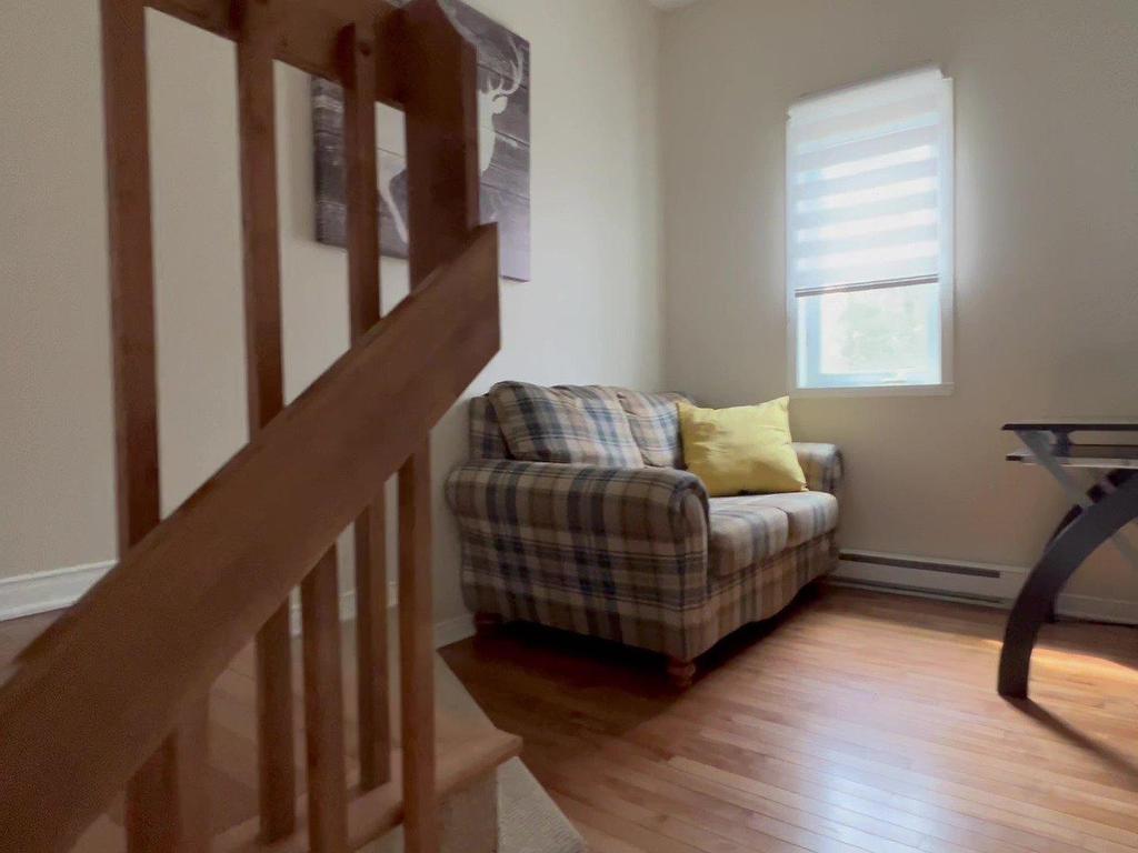 









124


Ch. du Boisé-Ryan

,
Mont-Tremblant,




QC
J8E1S2

