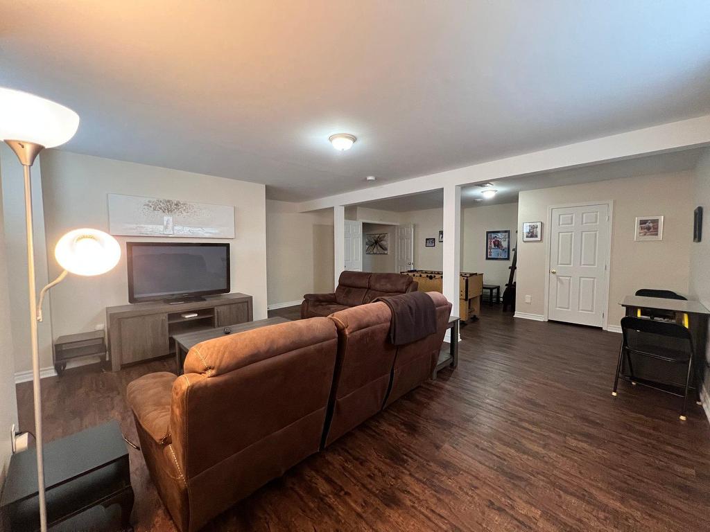 









124


Ch. du Boisé-Ryan

,
Mont-Tremblant,




QC
J8E1S2

