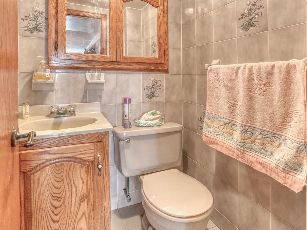 









7375

 - 7377


Rue Follereau

,
Montréal (Saint-Léonard),




QC
H1S2L3

