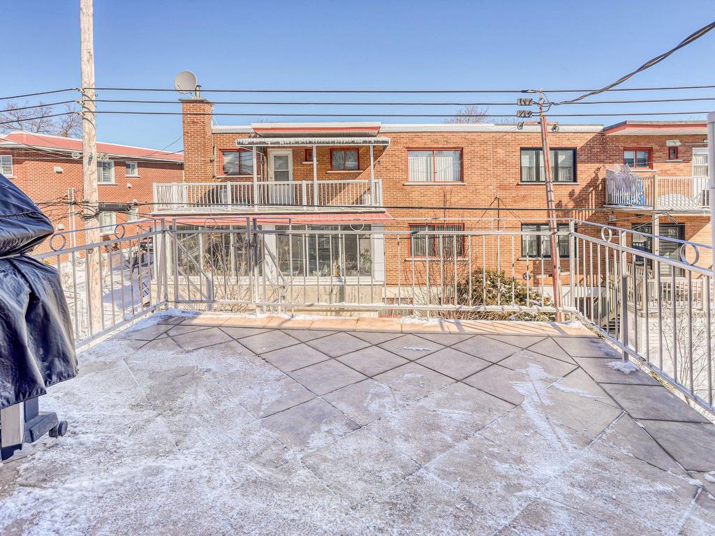 









7375

 - 7377


Rue Follereau

,
Montréal (Saint-Léonard),




QC
H1S2L3

