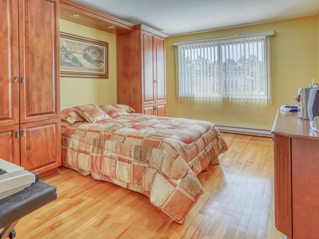 









7375

 - 7377


Rue Follereau

,
Montréal (Saint-Léonard),




QC
H1S2L3

