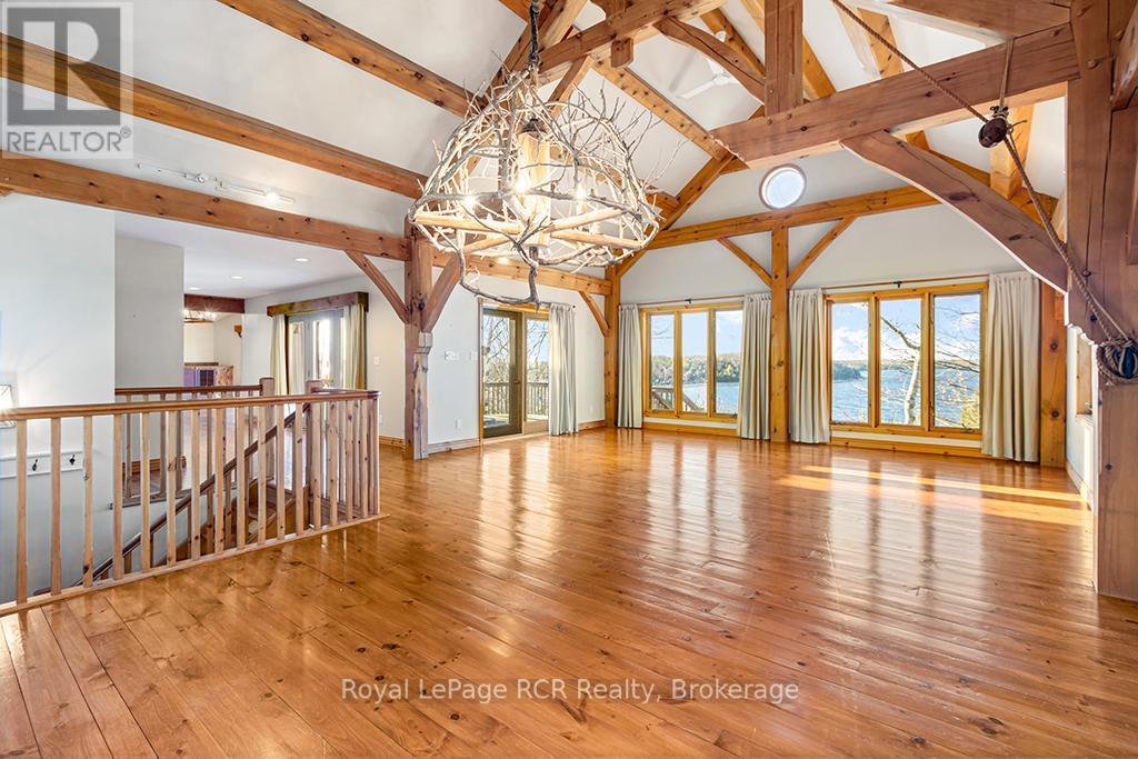 












92 MOORE STREET

,
Northern Bruce Peninsula,




Ontario
N0H1W0

