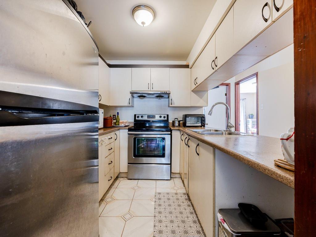 









3450


Rue St-Antoine O.

, 3,
Montréal (Le Sud-Ouest),




QC
H4C1A8

