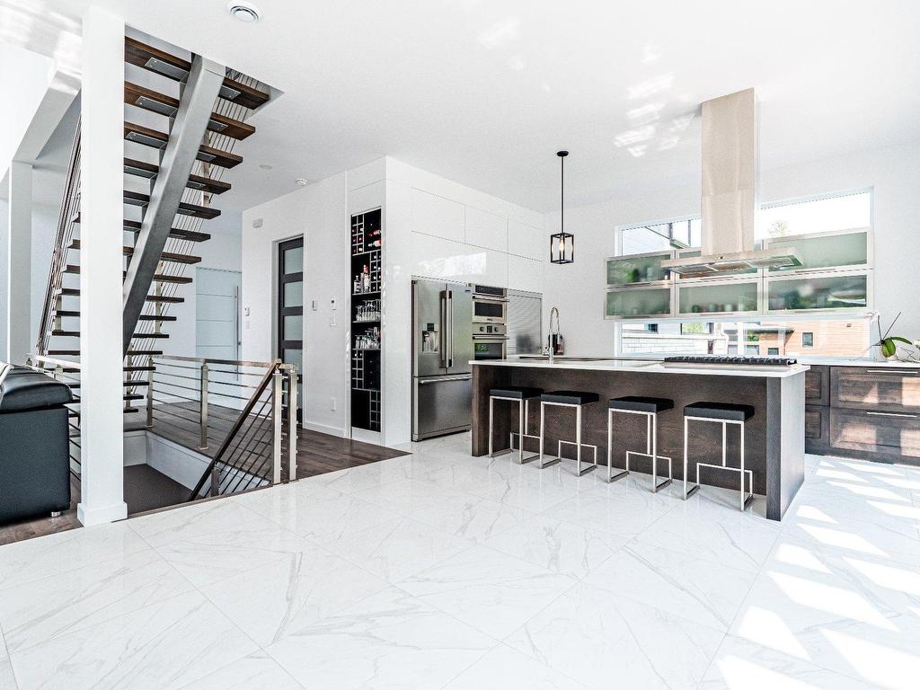 









3620


Rue de l'Albatros

,
Sherbrooke (Brompton/Rock Forest/Saint-Élie/Deauville),




QC
J1H0J3

