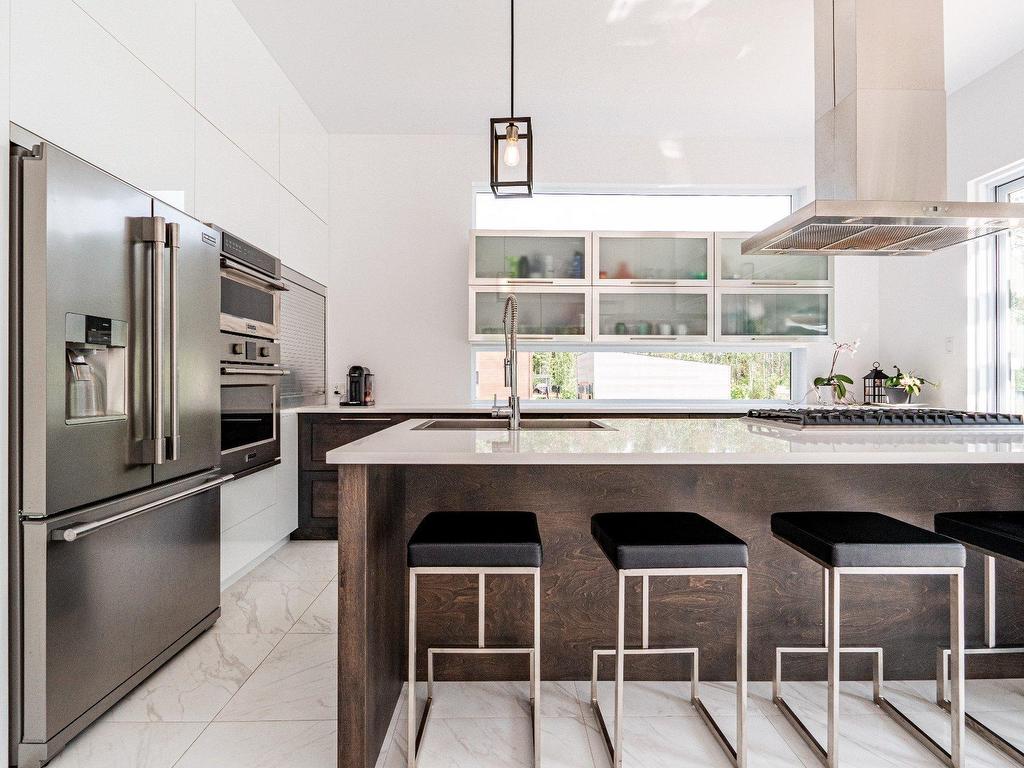 









3620


Rue de l'Albatros

,
Sherbrooke (Brompton/Rock Forest/Saint-Élie/Deauville),




QC
J1H0J3

