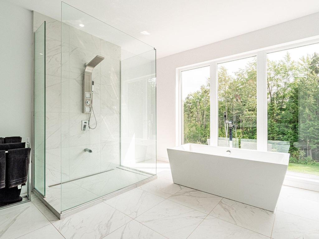 









3620


Rue de l'Albatros

,
Sherbrooke (Brompton/Rock Forest/Saint-Élie/Deauville),




QC
J1H0J3

