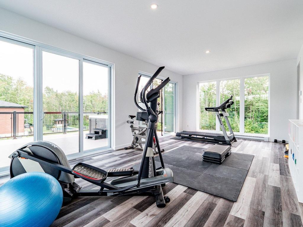









3620


Rue de l'Albatros

,
Sherbrooke (Brompton/Rock Forest/Saint-Élie/Deauville),




QC
J1H0J3

