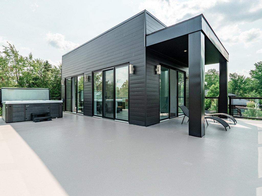 









3620


Rue de l'Albatros

,
Sherbrooke (Brompton/Rock Forest/Saint-Élie/Deauville),




QC
J1H0J3

