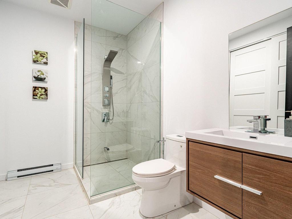 









3620


Rue de l'Albatros

,
Sherbrooke (Brompton/Rock Forest/Saint-Élie/Deauville),




QC
J1H0J3

