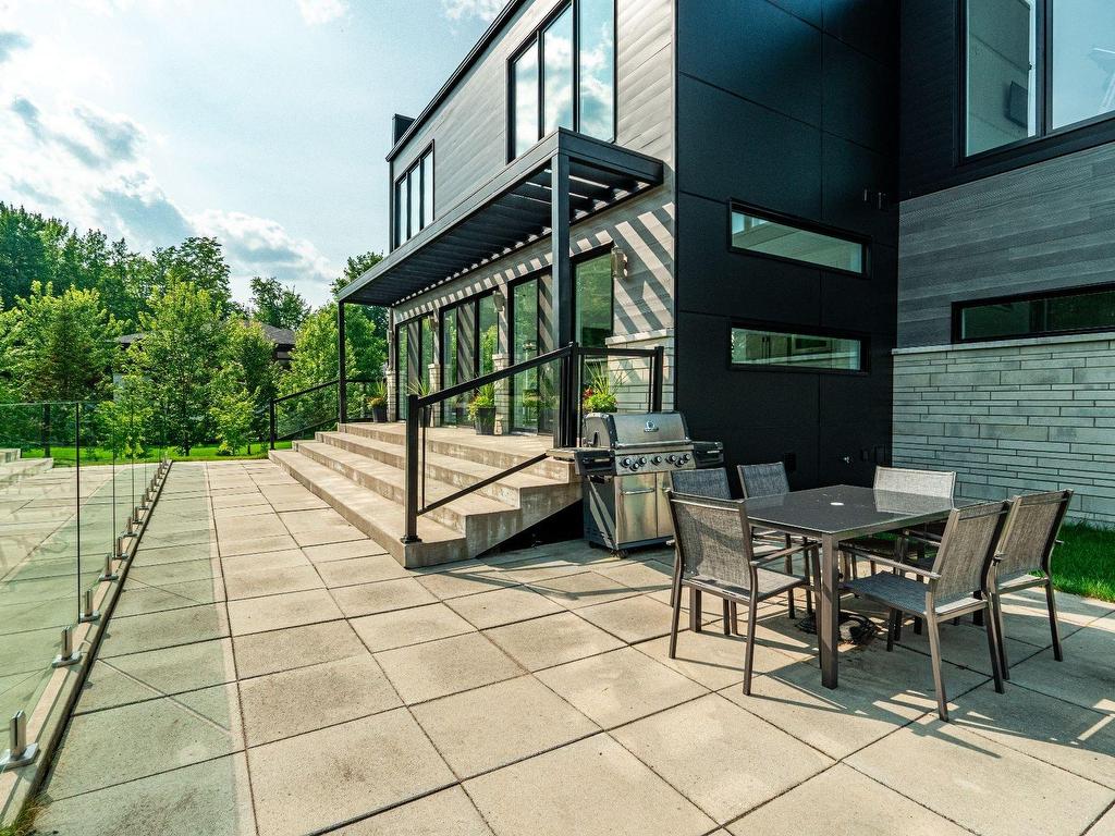 









3620


Rue de l'Albatros

,
Sherbrooke (Brompton/Rock Forest/Saint-Élie/Deauville),




QC
J1H0J3

