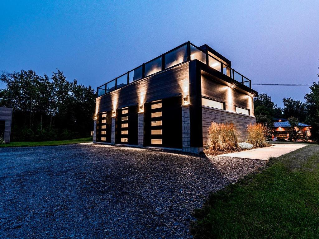 









3620


Rue de l'Albatros

,
Sherbrooke (Brompton/Rock Forest/Saint-Élie/Deauville),




QC
J1H0J3

