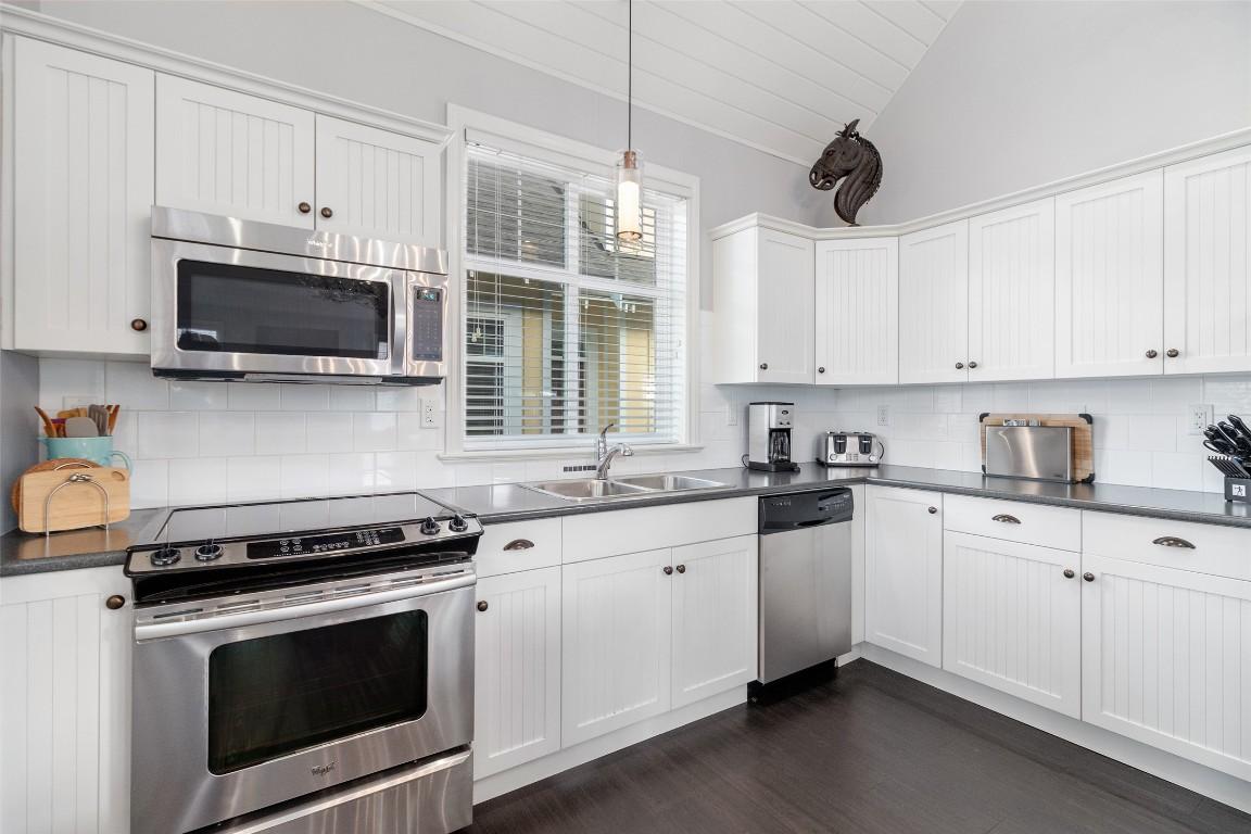 









2450


RADIO TOWER

Road, 142,
Oliver,




BC
V0H 1T1

