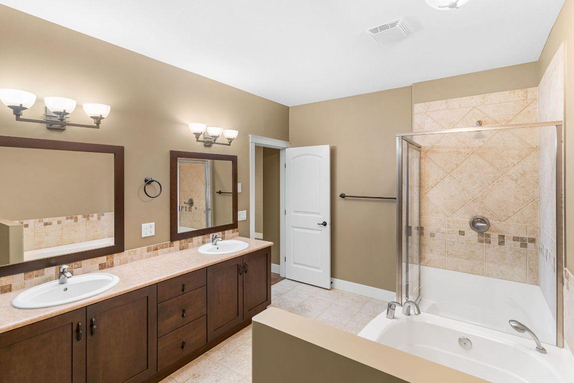 









4350


Ponderosa

Drive, 108,
Peachland,




BC
V0H 1X5


