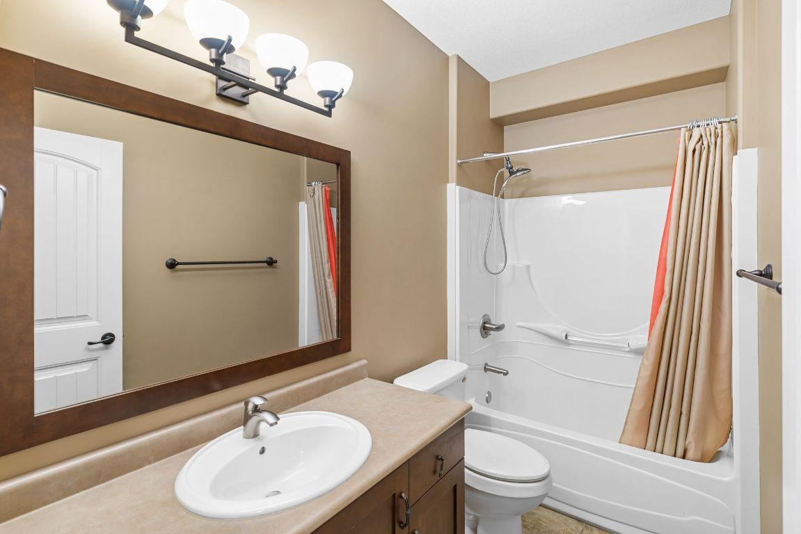 









4350


Ponderosa

Drive, 108,
Peachland,




BC
V0H 1X5

