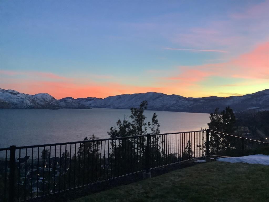 









4350


Ponderosa

Drive, 108,
Peachland,




BC
V0H 1X5

