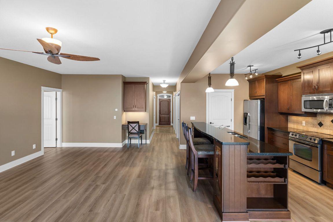 









4350


Ponderosa

Drive, 108,
Peachland,




BC
V0H 1X5


