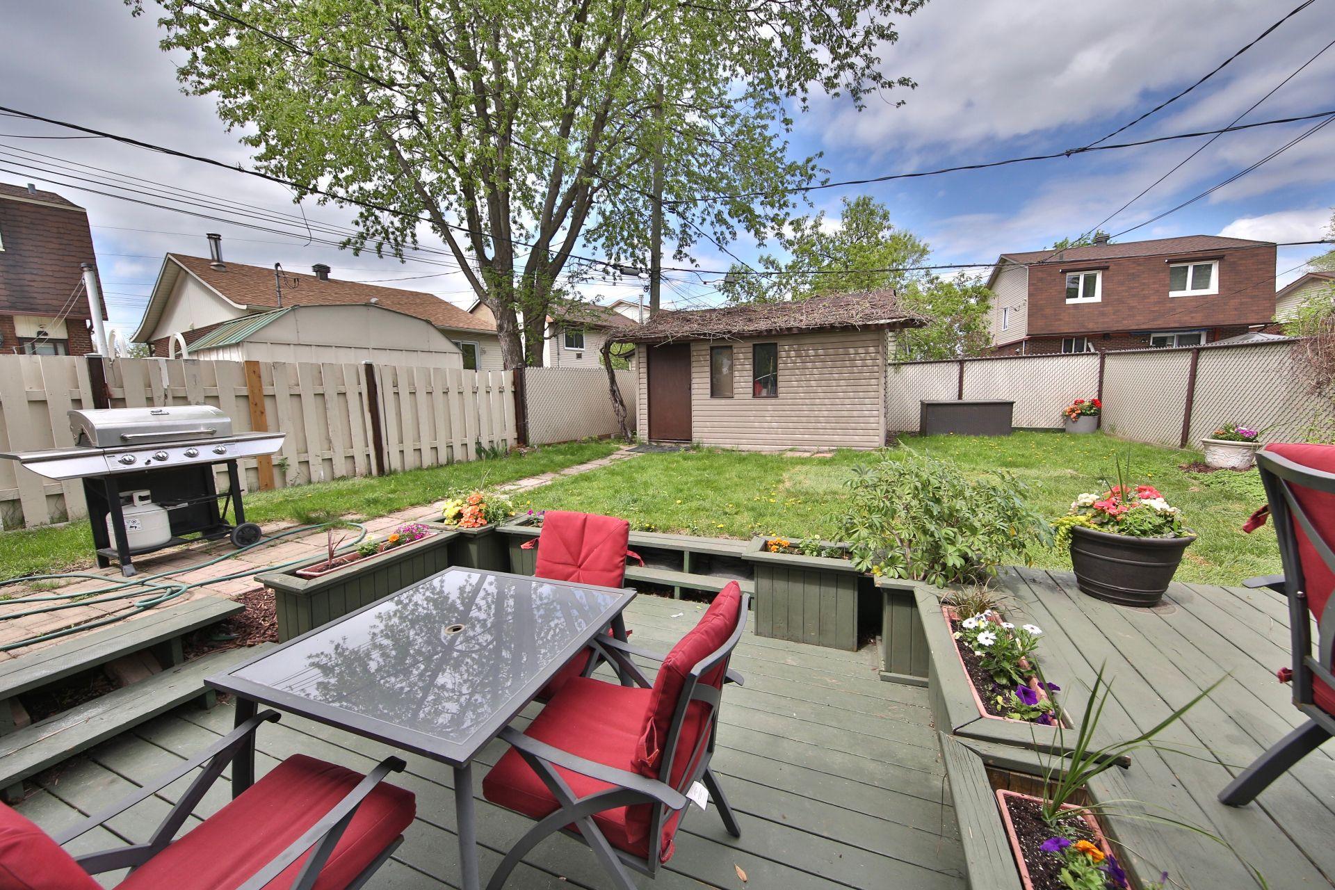 









3960


Rue Lessard

,
Longueuil (Saint-Hubert),




QC
J3Y8B7

