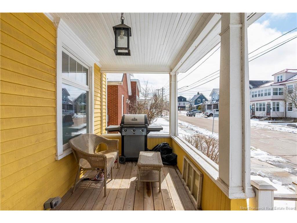 









425


Lutz

ST,
Moncton,




NB
E1C 5H2

