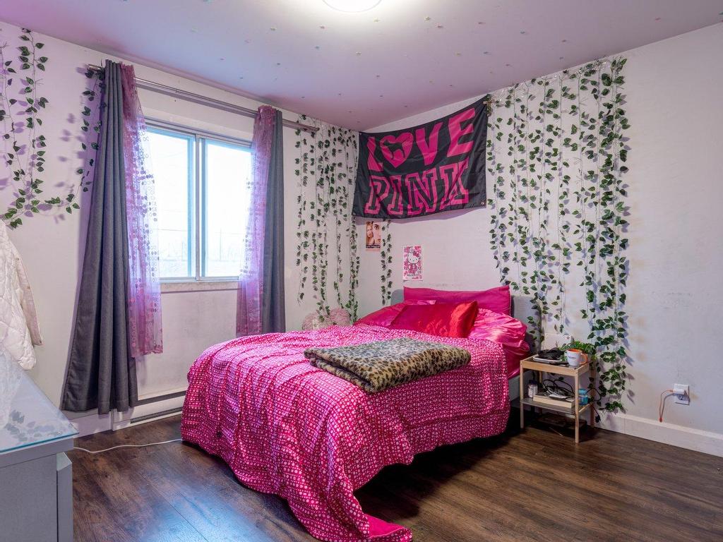 









3033


Rue des Émeraudes

, 202,
Saint-Hubert (Longueuil),




QC
J4T3T7

