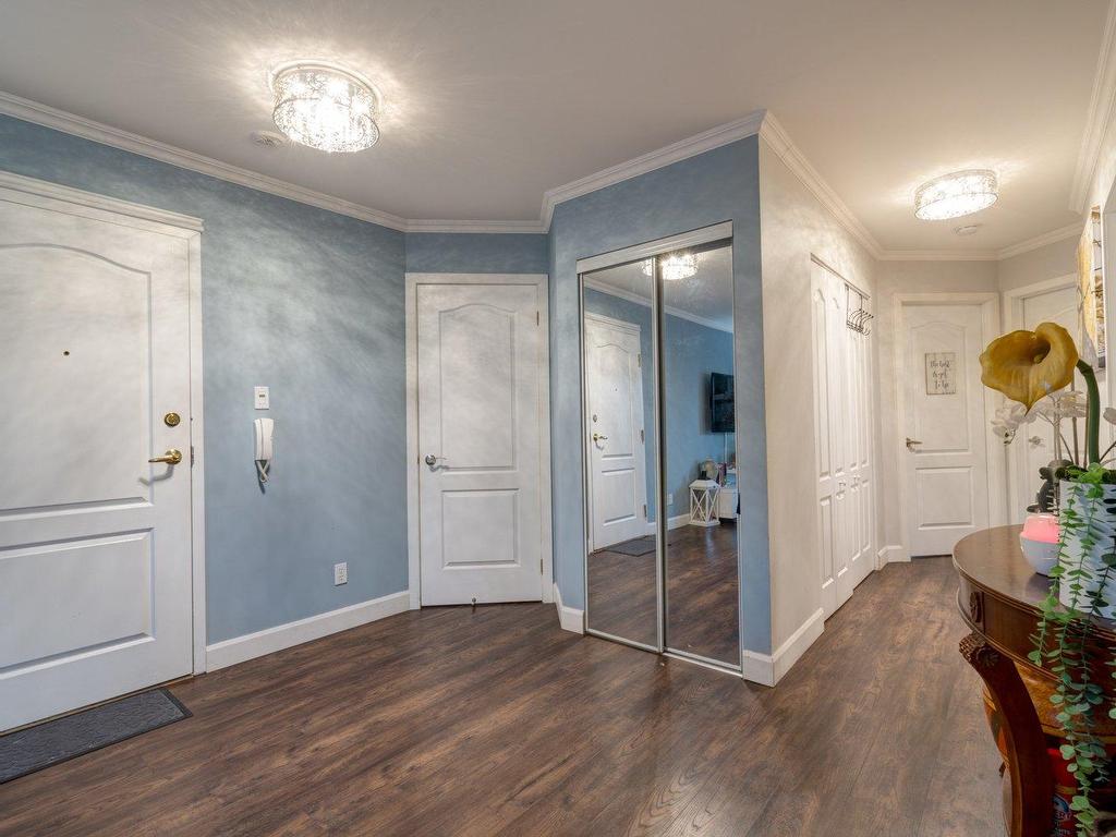 









3033


Rue des Émeraudes

, 202,
Saint-Hubert (Longueuil),




QC
J4T3T7

