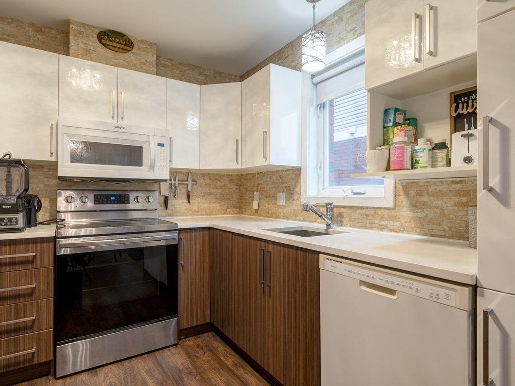 









3033


Rue des Émeraudes

, 202,
Saint-Hubert (Longueuil),




QC
J4T3T7

