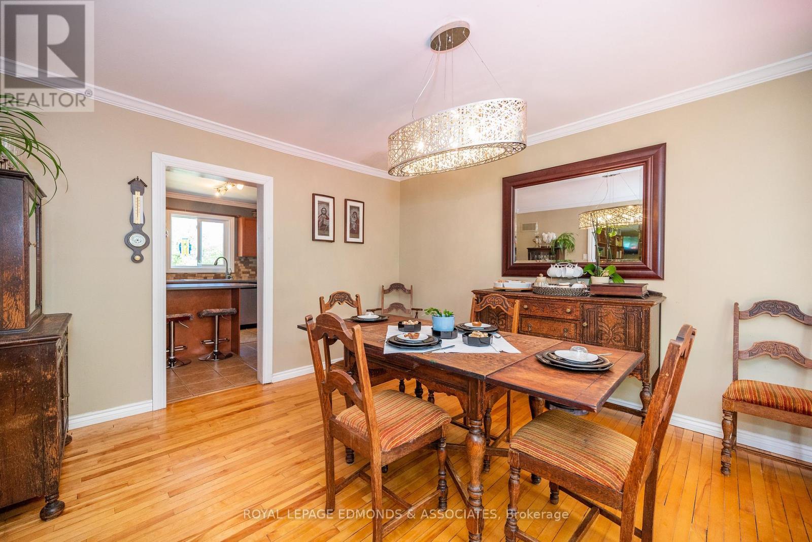 












3 HURON STREET

,
Deep River,




Ontario
K0J1P0

