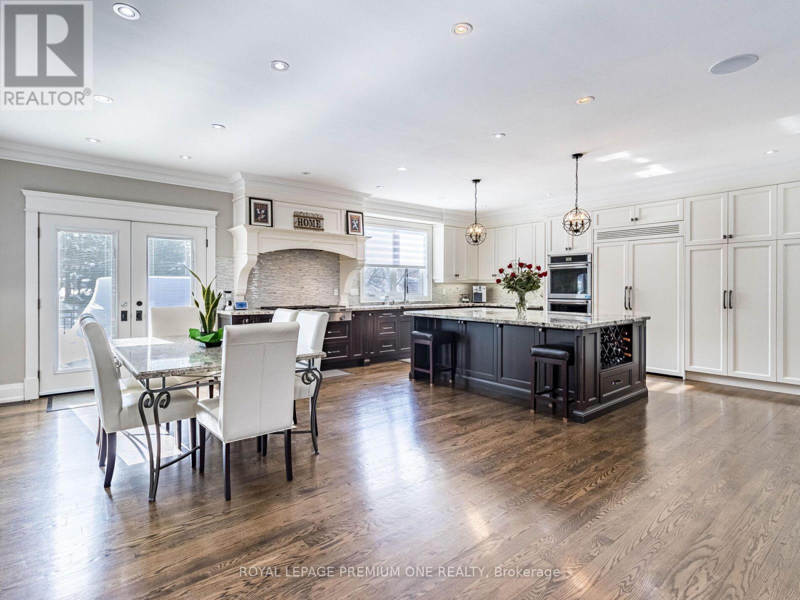 












119 DENNISON STREET

,
King,




Ontario
L7B1B8

