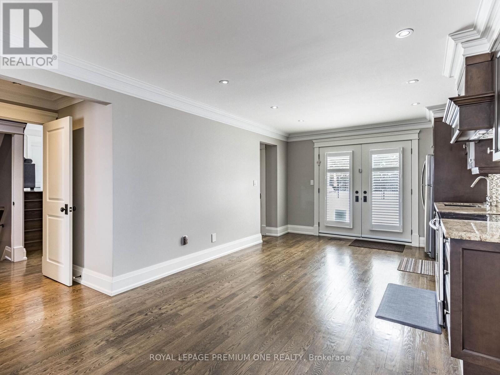












119 DENNISON STREET

,
King,




Ontario
L7B1B8

