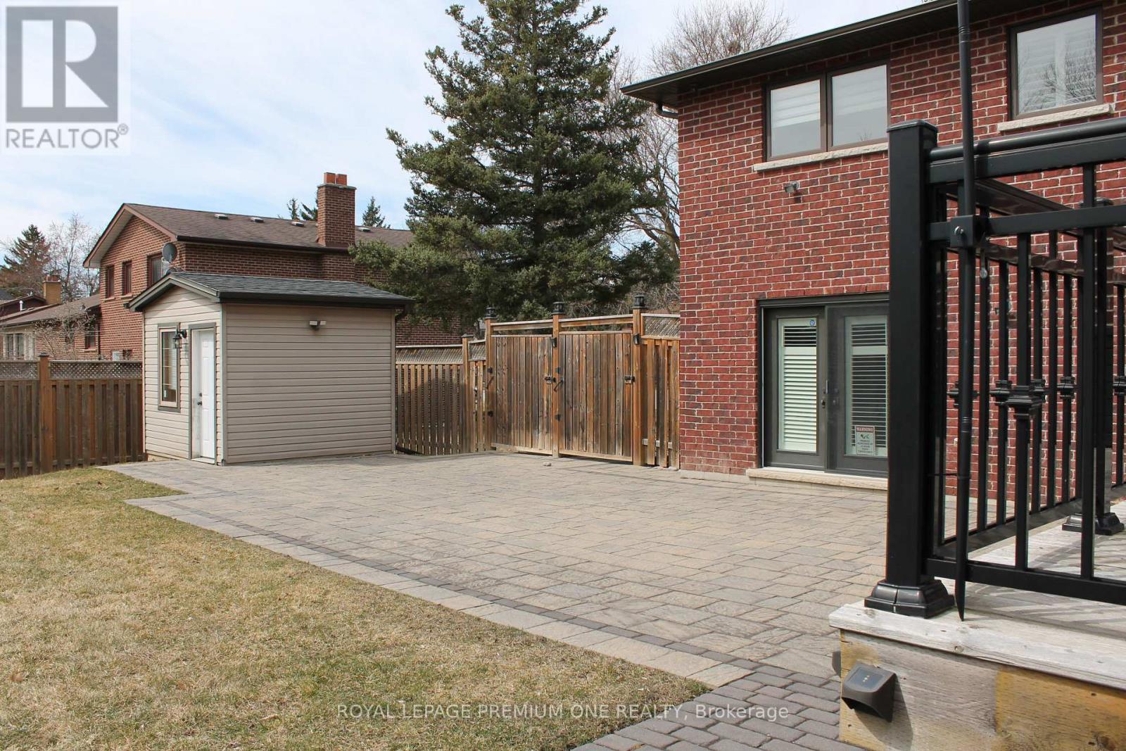 












119 DENNISON STREET

,
King,




Ontario
L7B1B8

