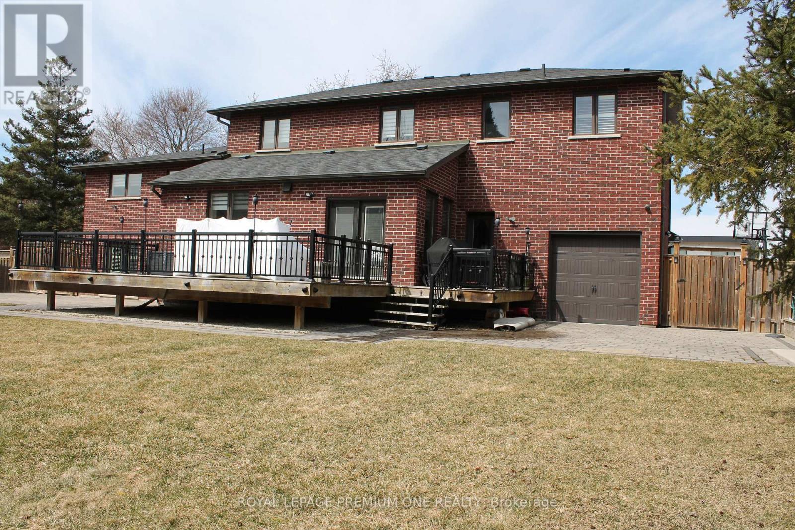 












119 DENNISON STREET

,
King,




Ontario
L7B1B8


