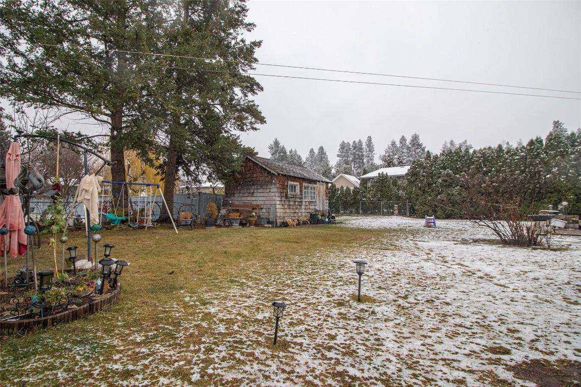 









695


Bell

Road,
Kelowna,




BC
V1X 2Y2

