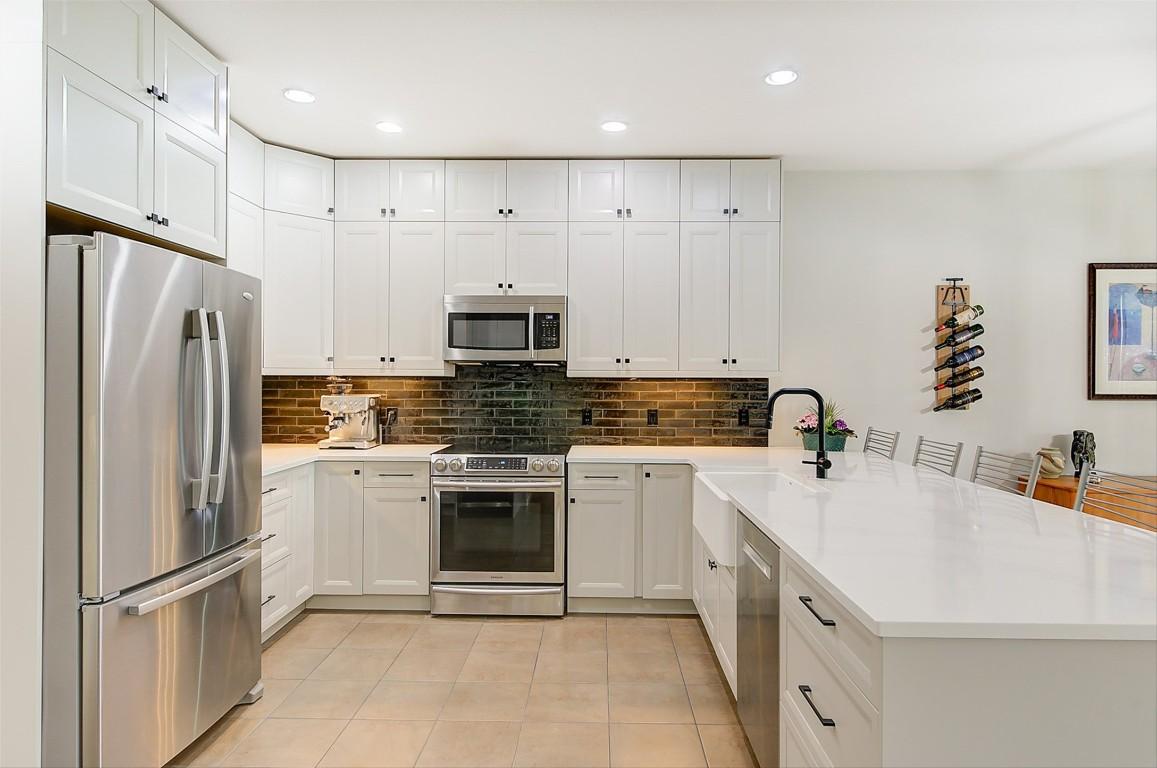 









2077


Cornerstone

Drive,
West Kelowna,




BC
V4T 2S3

