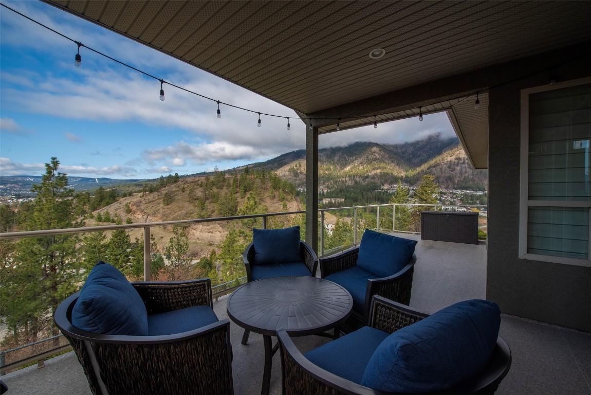 









2077


Cornerstone

Drive,
West Kelowna,




BC
V4T 2S3

