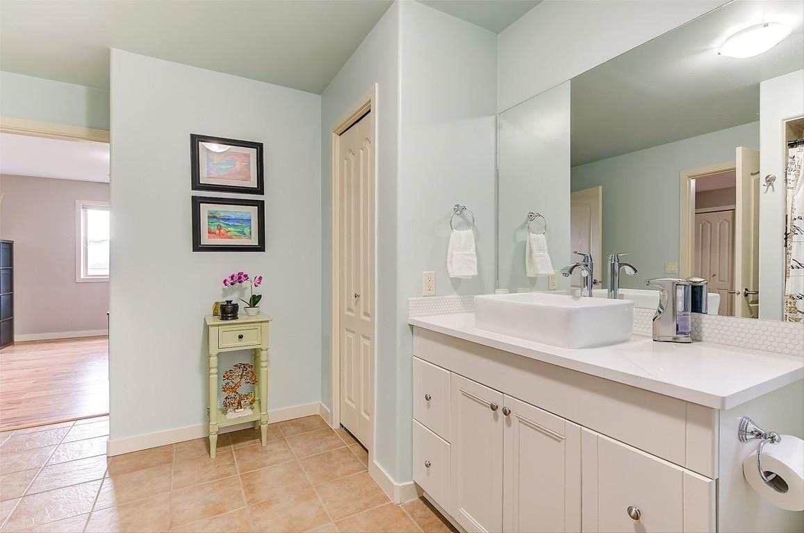 









2077


Cornerstone

Drive,
West Kelowna,




BC
V4T 2S3

