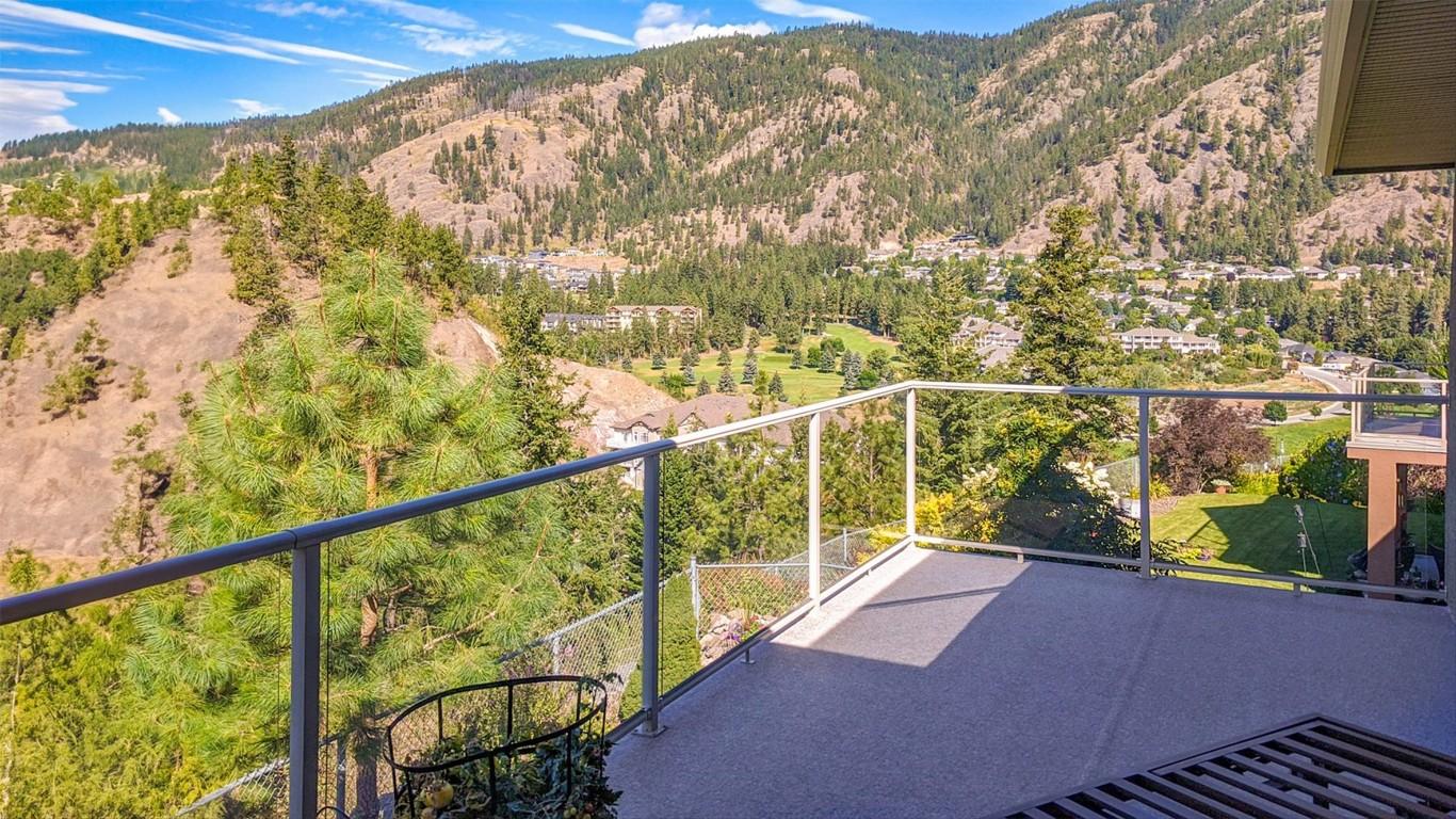 









2077


Cornerstone

Drive,
West Kelowna,




BC
V4T 2S3


